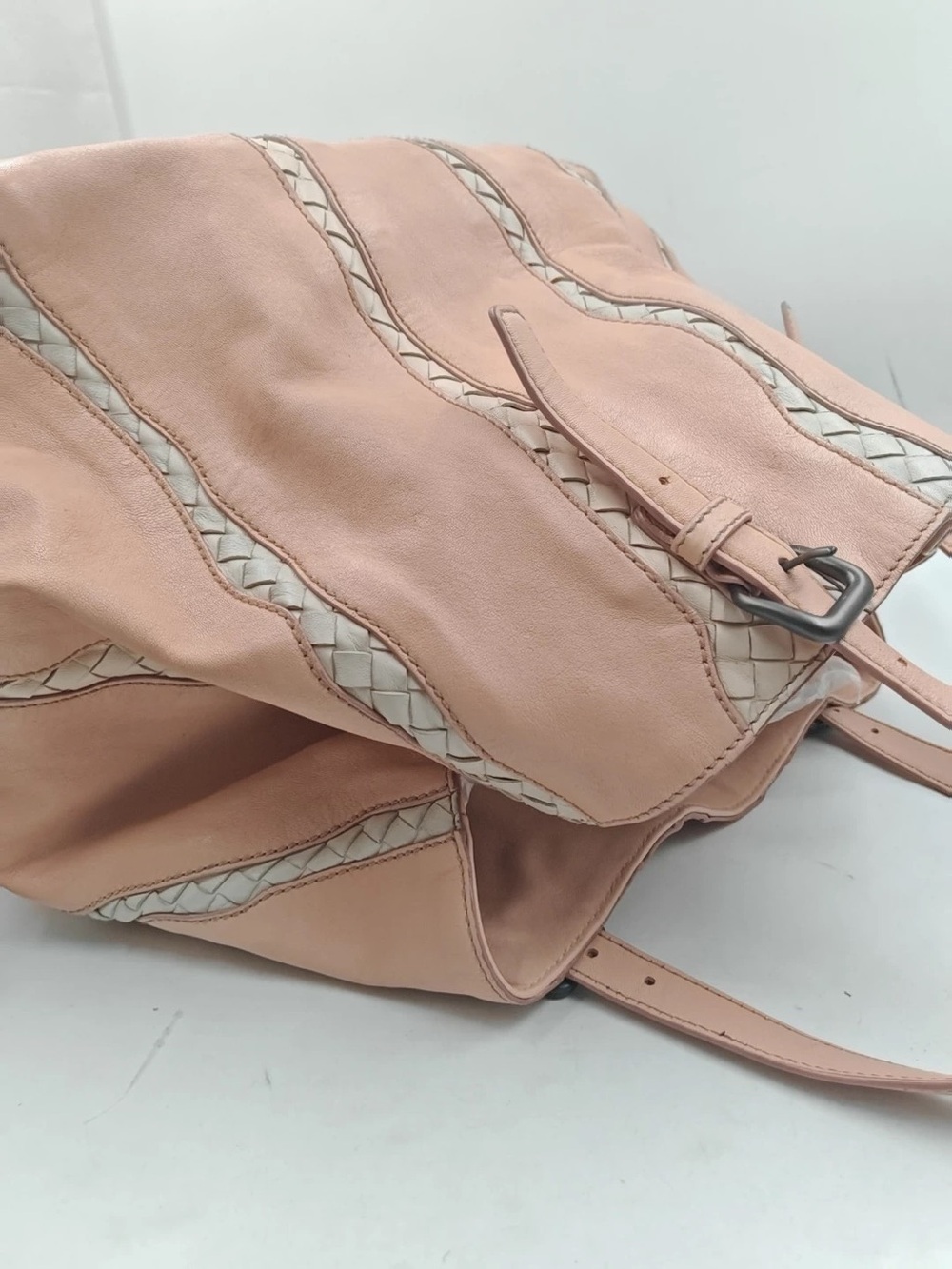 Bottega Veneta pink leather suede tote with Intrecciato woven stripe - Picture 7 of 13